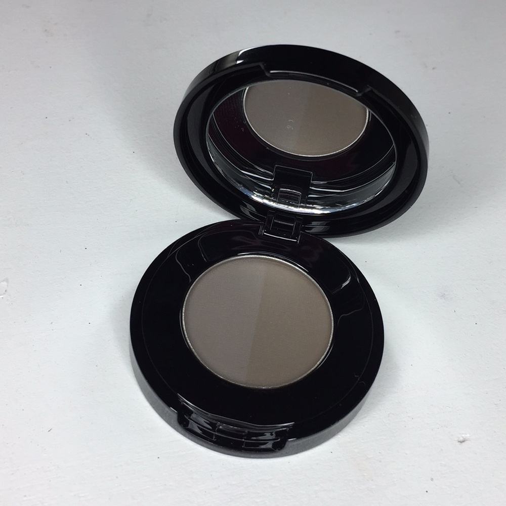 ABH brow powder “ ash brown “
